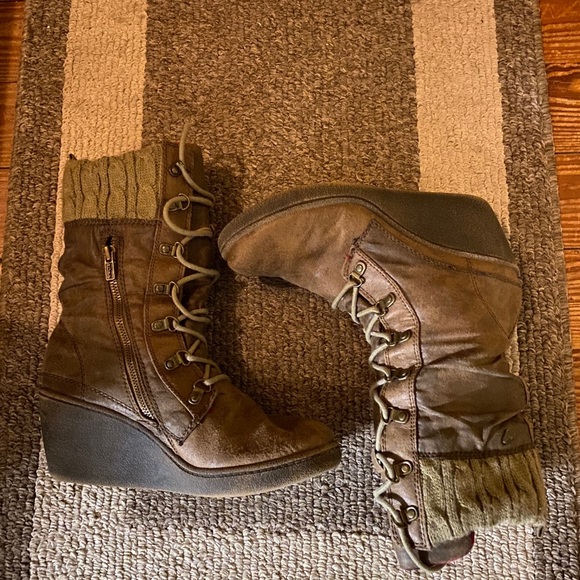 Roxy women’s wedge boots - Picture 2 of 8